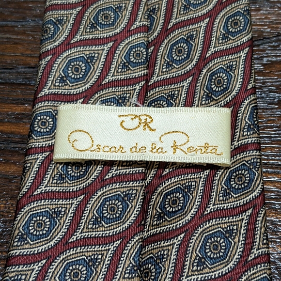 **Buy 2 get 3** Oscar de la Renta 100% Silk Tie | Multi Color | Italy | Luxury - Picture 2 of 4